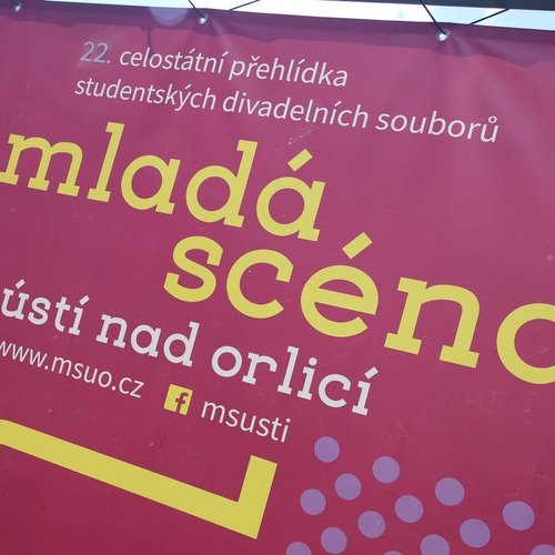 ÚSTÍ SE ROZLOUČILO S MLADOU SCÉNOU